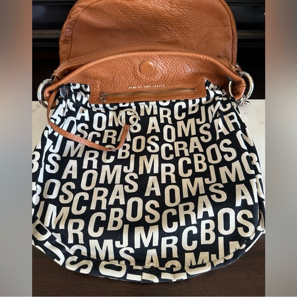 Marc By Marc Jacobs Classic Q Hillier Hobo Shoulder Bag - Picture 11 of 12